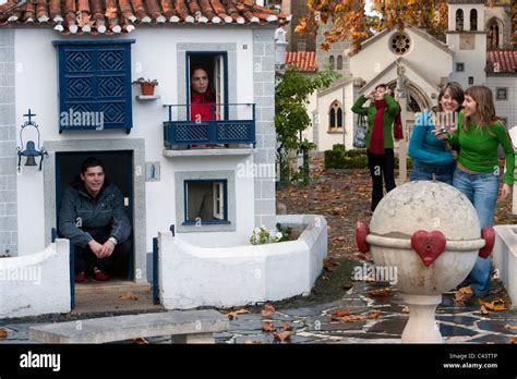 pueblo en miniatura portugal|PORTUGAL DOS PEQUENITOS (Coimbra)